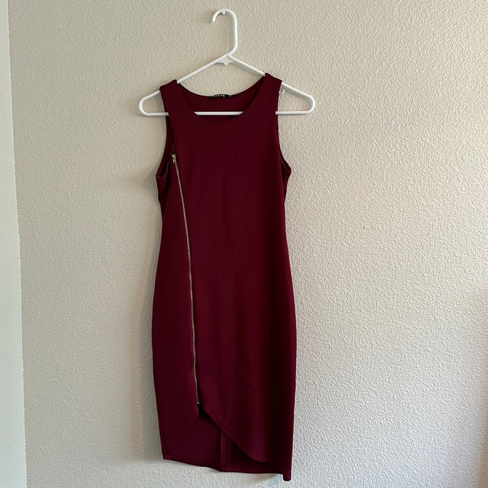 Red wine fitted dress